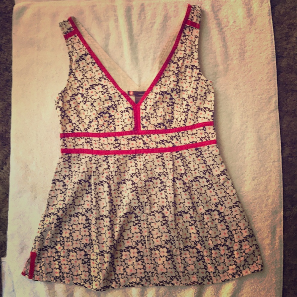 Sleeveless cute top Forever 21